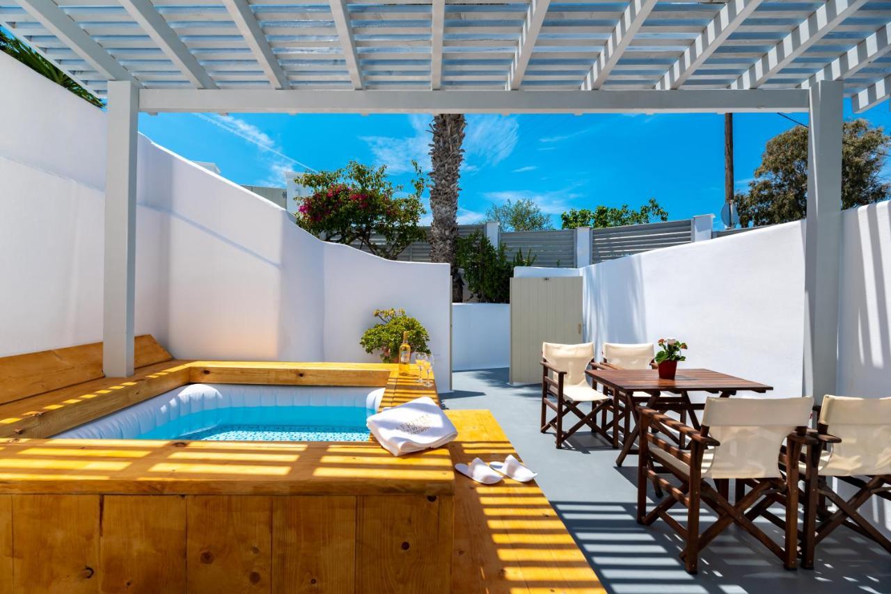 Aerenia Luxury Suites คาร์เทราดอส ภายนอก รูปภาพ