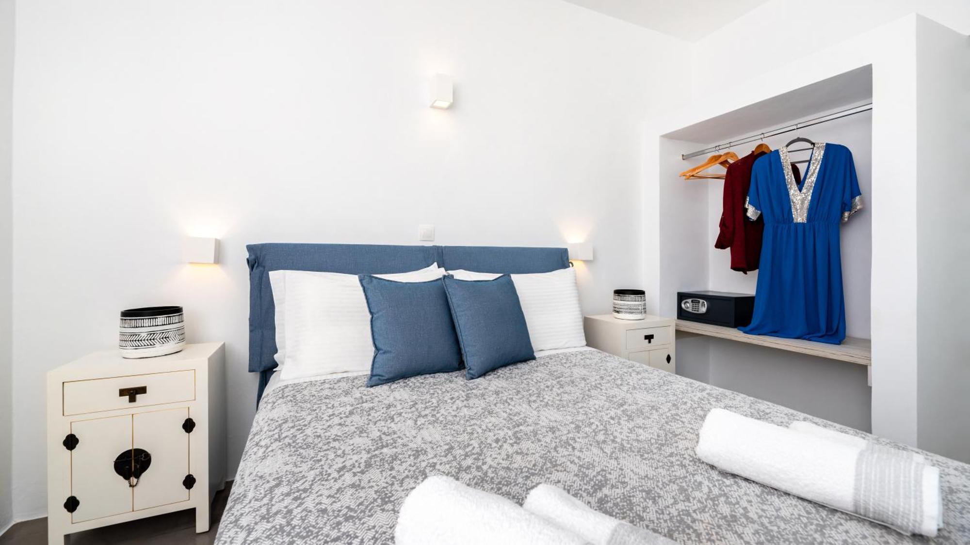 Aerenia Luxury Suites คาร์เทราดอส ห้อง รูปภาพ